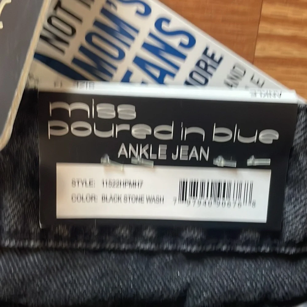 NWT Miss Poured in Blue Black Distressed w/ Holes High Waist Ankle Jeans Size 14